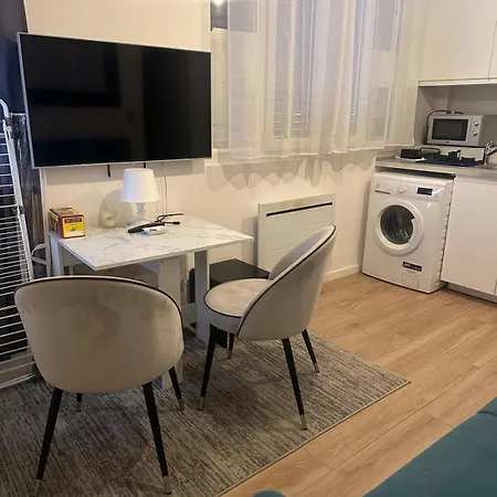 Appartement Modern Champs élysées Stars *